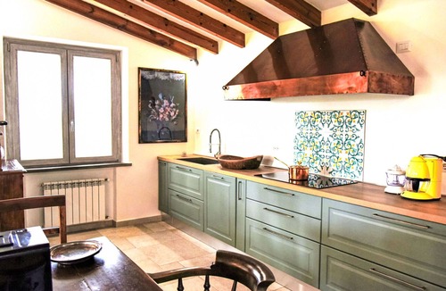 Magliano in Toscana Villa | Stunning private villa with hot tub, WIFI, private pool, TV, terrace and panoramic view