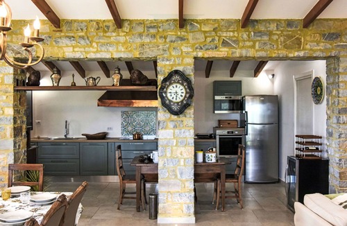 Magliano in Toscana Villa | Stunning private villa with hot tub, WIFI, private pool, TV, terrace and panoramic view