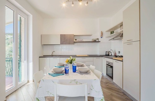 Moneglia House | Stunning private villa for 6 guests with WIFI, A/C, TV, patio and pets allowed
