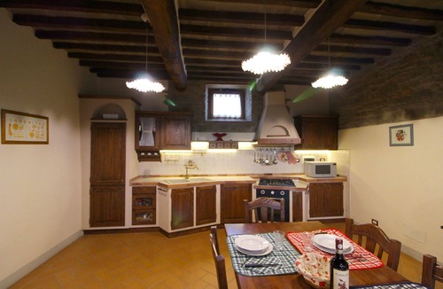 Pieve al Bagnoro Villa | Stunning private villa for 20 guests with WIFI, private pool, TV, terrace and pets allowed