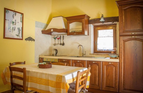 Loreto Villa | Stunning private villa for 8 people with WIFI, private pool, terrace and pets allowed