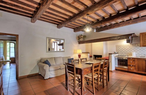 Cetona Villa | Stunning private villa for 20 people with A/C, WIFI, private pool, TV, patio and panoramic view
