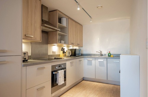Bordesley Apartment | Stunning Sky View Apartment | Parking | O2 | City