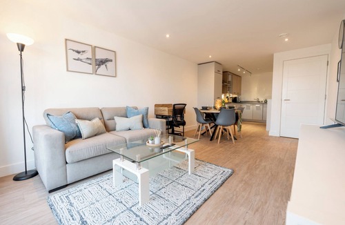 Bordesley Apartment | Stunning Sky View Apartment | Parking | O2 | City