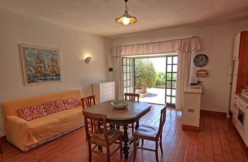 Monte Argentario Villa | Stunning villa for 5 people with WIFI, TV, patio, pets allowed, panoramic view and parking