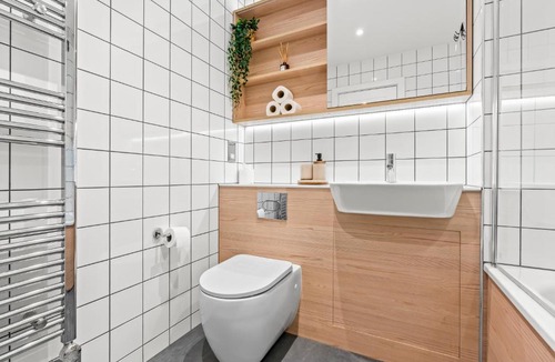 Bordesley Apartment | Stylish 1-Bed City Apt - Netflix - Hi-Speed Wi-Fi - Sleep 6
