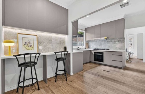 Ashburton House | Stylish 2BR Home near Ashburton Village&Chadstone