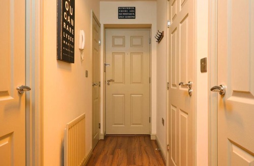 Malmesbury Apartment | Stylish Flat With Sofa Bed in Malmesbury!