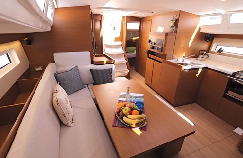 Nikita Boat Rental | Sun-Kissed Sailing: A Luxurious Beach Experience in Nikiti, Macedonia