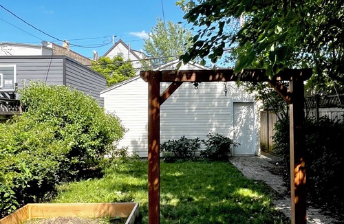 West Bucktown Apartment | Sunny 2-Bedroom Logan Square Apartment – Your Perfect Chicago Base