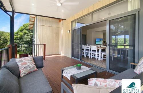 Cowes Villa | Superior Poolside Retreat Resort