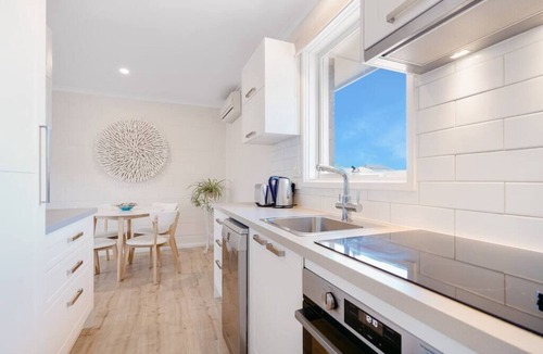 Mentone Apartment | Sweet 1BR Unit Near Beach With Free Parking