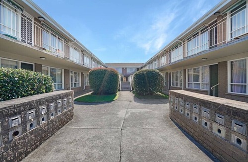 Mentone Apartment | Sweet 1BR Unit Near Beach With Free Parking