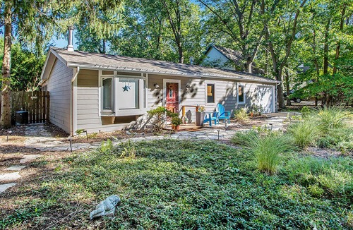 New Buffalo House | Sweet home in a garden setting with private hot tub, firepit & association beach