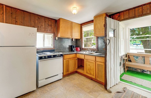 Irons Cabin | Swim, Boat, Fish On-Site: Quaint Bass Lake Cabin!