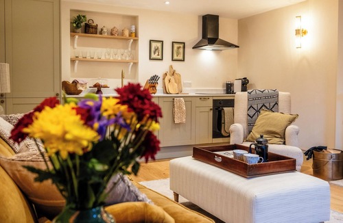 Bourton House | Sycamore Cottage Banham Cottages