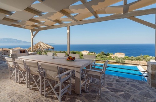 Elation Villa | Tastefully Designed Villa-Private Pool with Hydro-Massage, Indoor Hammam & Direct Access to the Sea