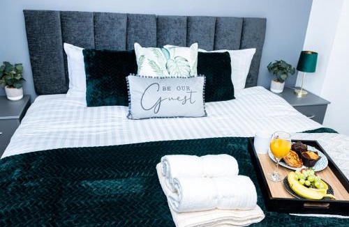 Dudley House | TD-Stourb DUDLEY 3 Bed House-PERFECT FOR CONTRACTORS-FAMILIES-LONG & SHORT STAY