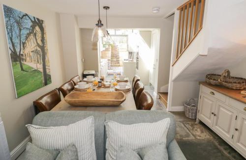 Chipping Campden House | Tea Tree Cottage
