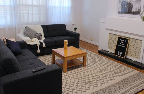 Mildura Central Business District House | TEKIELA On Lime Holiday House