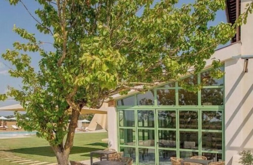 San Miniato Basso House | Tenuta Asmara Luxury Resort: Suite with Pool View