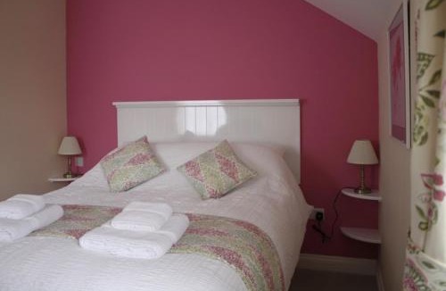 Oldbury-on-Severn Hotel | The Anchor Inn