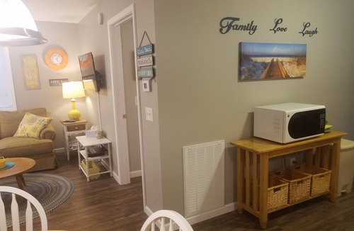 North Lakeport Cottage | The Beach House Cottage