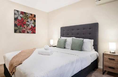 Burwood House | The Burwood Cottage Comfort & Convenience