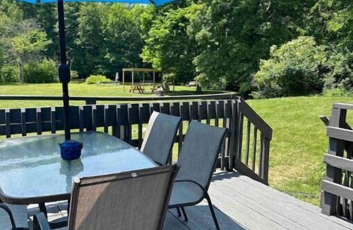 Rockwood Apartment | The Crow’s Nest-Balcony-Fish-Kayak-Relax