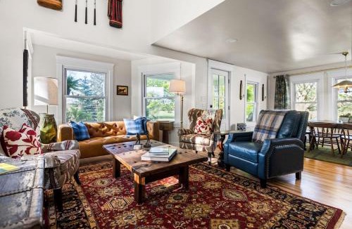 Arcadia House | The Farm at Arcadia: Newly Renovated Golf Retreat