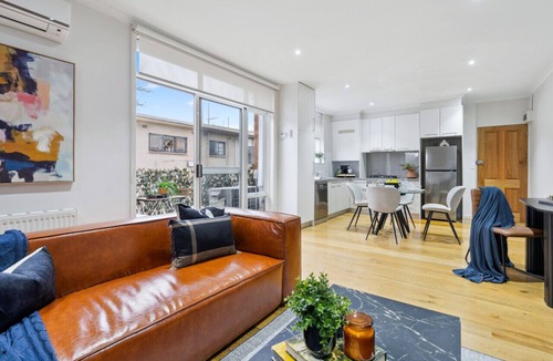St. Kilda East Apartment | The Fulton Residence