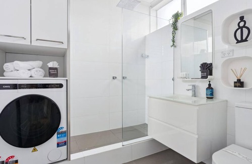 St. Kilda East Apartment | The Fulton Residence