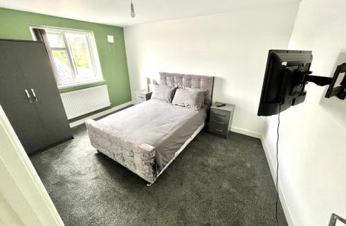Rowley Regis Apartment | The Limes Blackheath