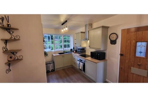 Whitney-on-Wye House | The Lodge and Gardener's Cottage at Historic Fairfield Court