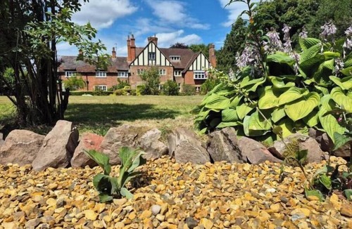 Whitney-on-Wye House | The Lodge and Gardener's Cottage at Historic Fairfield Court
