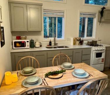 Klamath Ski Chalet | The Mossy Hideout Cabin