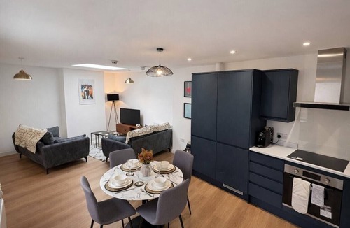City Centre Apartment | The Nest | Stylish 2-Bed Apartment