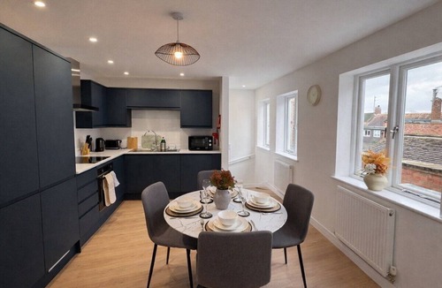 City Centre Apartment | The Nest | Stylish 2-Bed Apartment