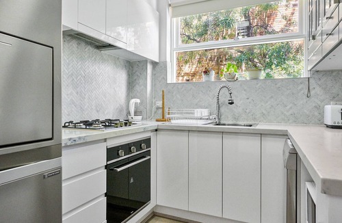 St. Kilda East Apartment | The Nook St Kilda East
