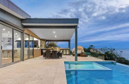 Mount Martha House | The Ocean's Edge, Luxury Entertainer with Views