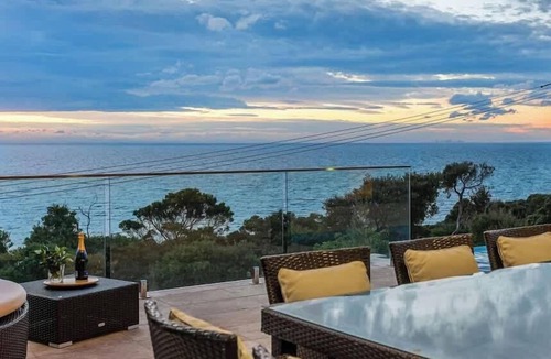 Mount Martha House | The Ocean's Edge, Luxury Entertainer with Views