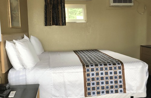 Lemoyne Hotel | The Perrysburg Budget Inn