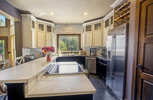 Howell House | The Retreat