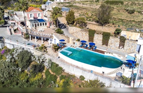 Ospedaletti Villa | The splendid terrace of Villa Caroleo will enchant any traveler.