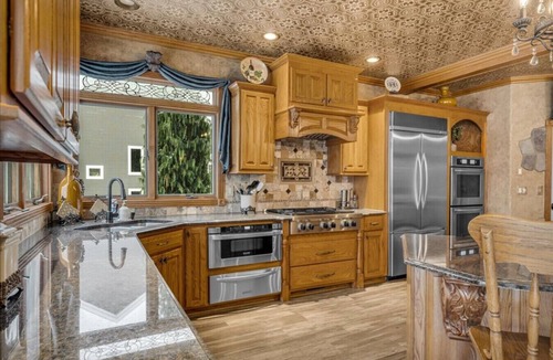 Lexington House | The Stone Haven Estate: Hot tub, Golf Course & 2 Miles from DT Lexington