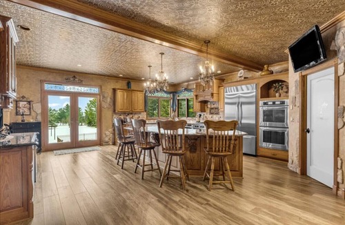 Lexington House | The Stone Haven Estate: Hot tub, Golf Course & 2 Miles from DT Lexington