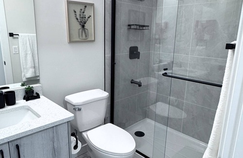 Airdrie House | The Suite Spot