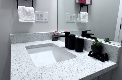 Airdrie House | The Suite Spot