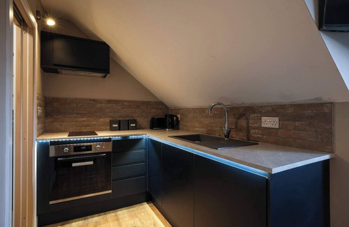 Bradley Stoke Apartment | The Willow - Studio 30