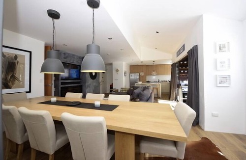 Thredbo Apartment | Thredbo Penthouse Aprmt (suitable for 2 families) Central Village Location